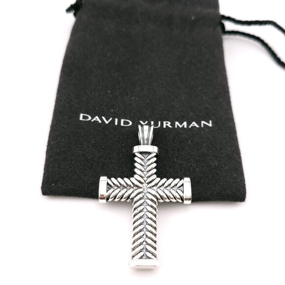 David Yurman Sterling Silver Cable 45 x 27mm Classic Chevron Cross Pendant Pouch - Picture 1 of 9